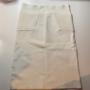 BCBG MAXAZRIA | Body con compression fabric white mini skirt - XS